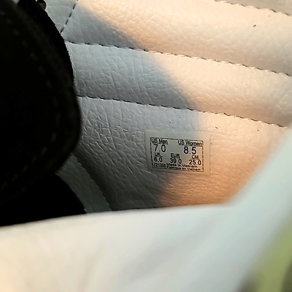 Vans Sk8-Hi Disney Nightmare Before Christmas Limited Edition Hard to Find - Picture 10 of 16